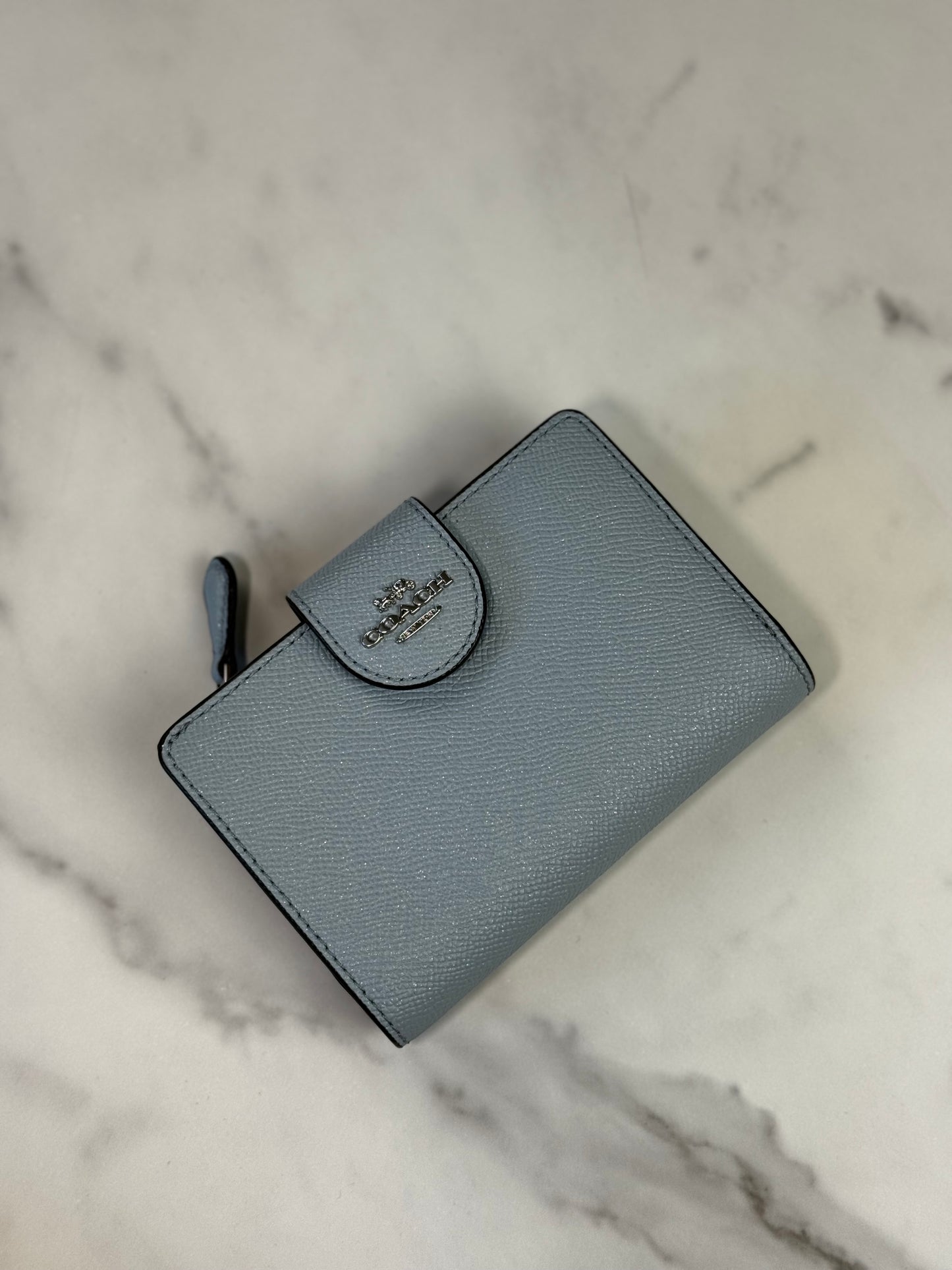 Medium Corner Zip Billetera Coach