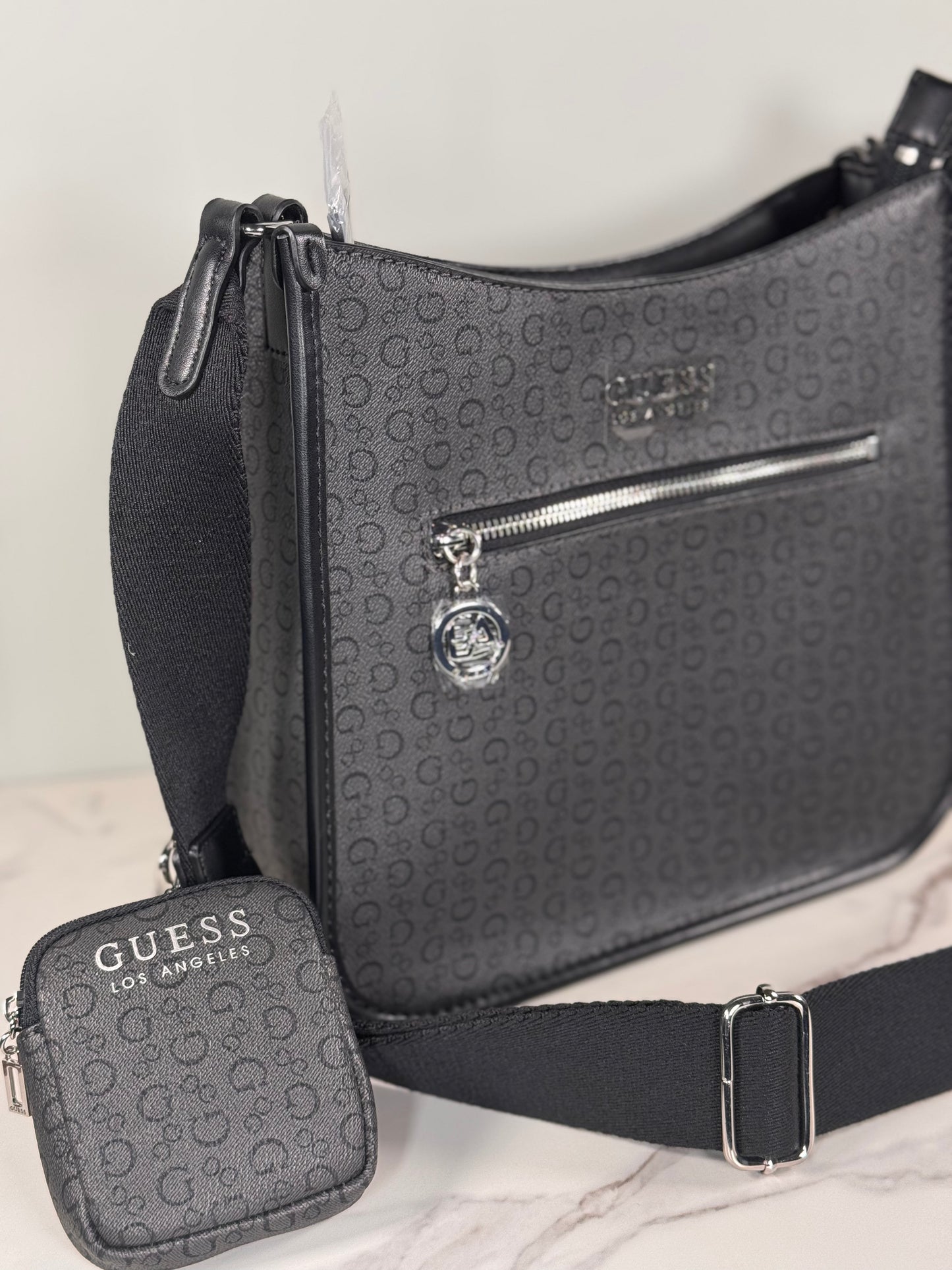 Morral Guess