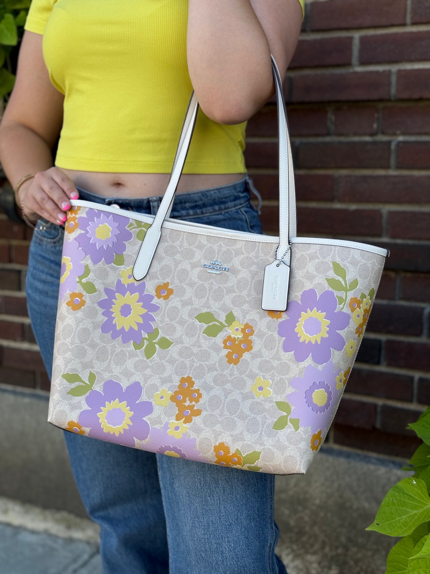 City Tote Coach