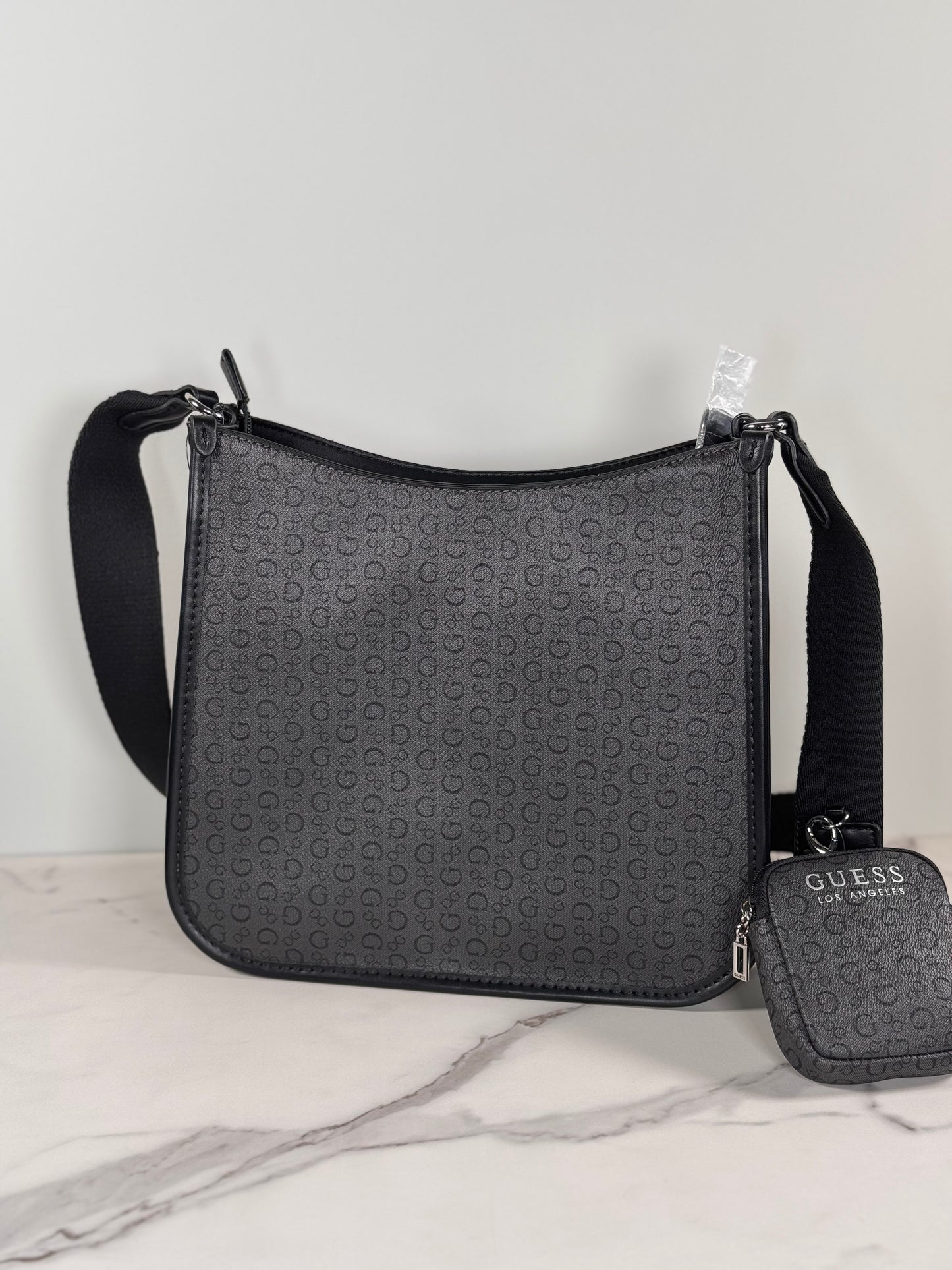 Morral Guess