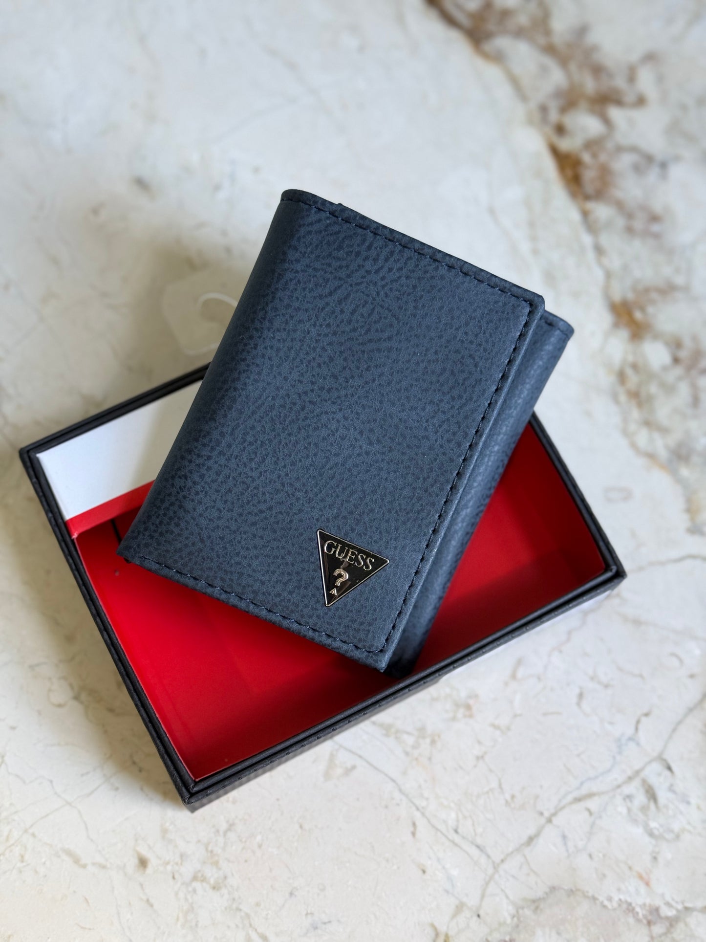 Billetera Guess de hombre