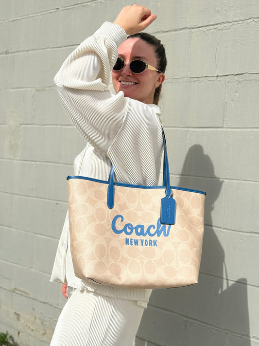 City Tote Coach