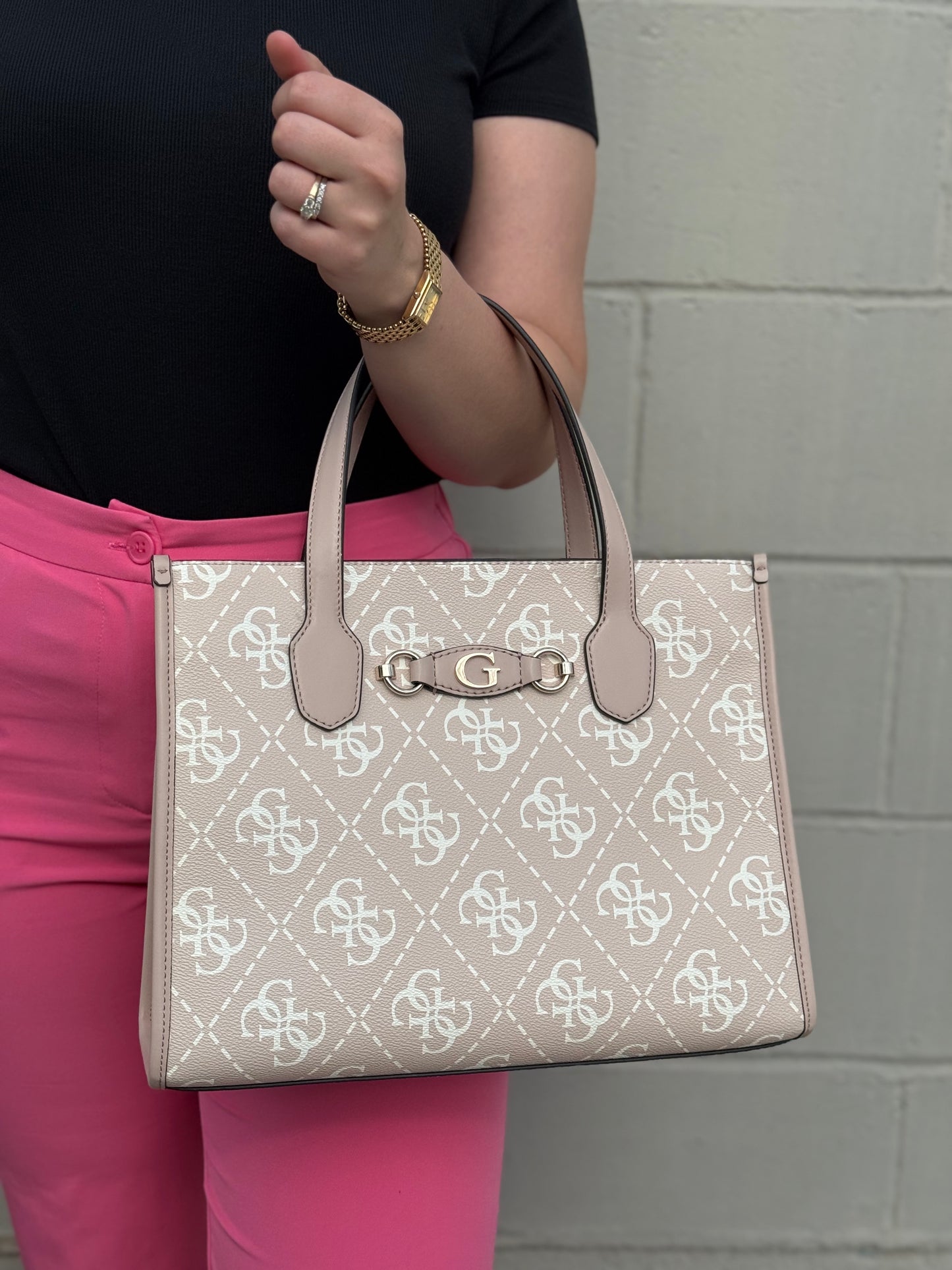 Satchel Guess