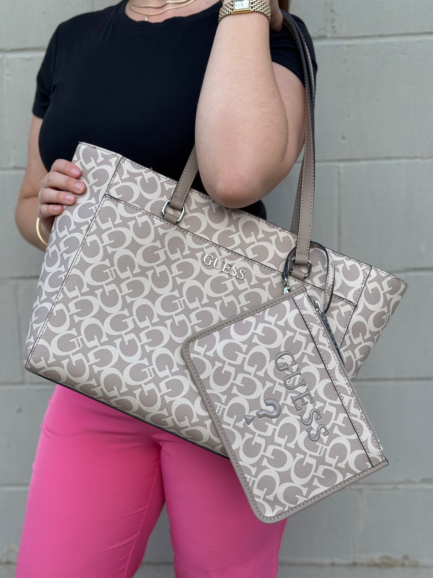 Tote Guess