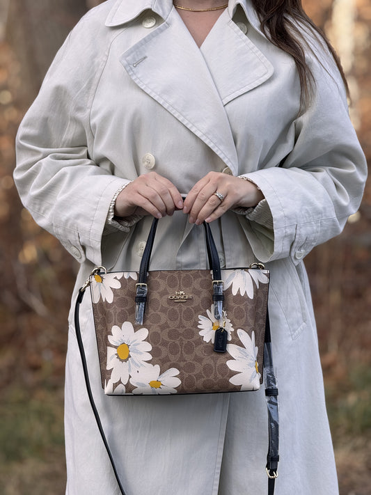 Mollie Tote 25 Coach